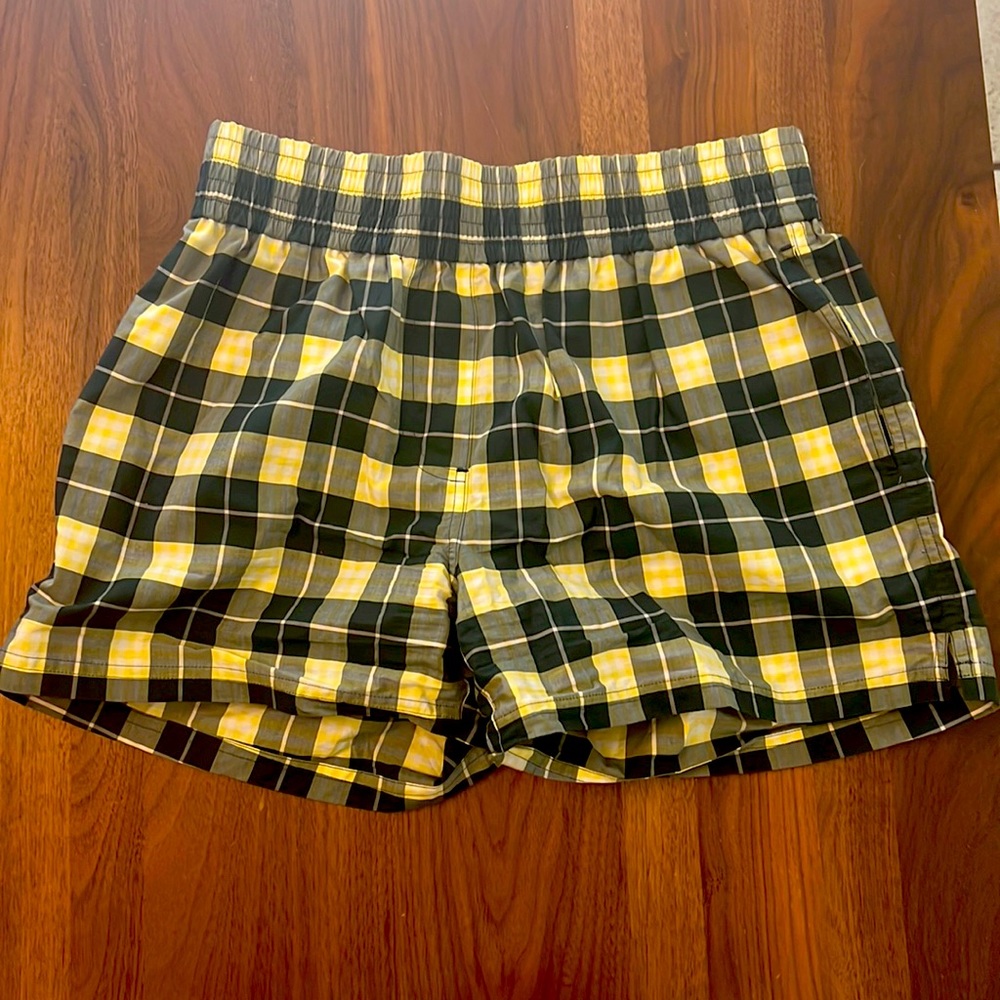 Burberry Plaid Shorts, size 4